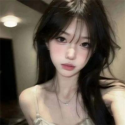 白王红后 海报